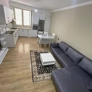 Appartamento Avi - Daily Rent, Tirana